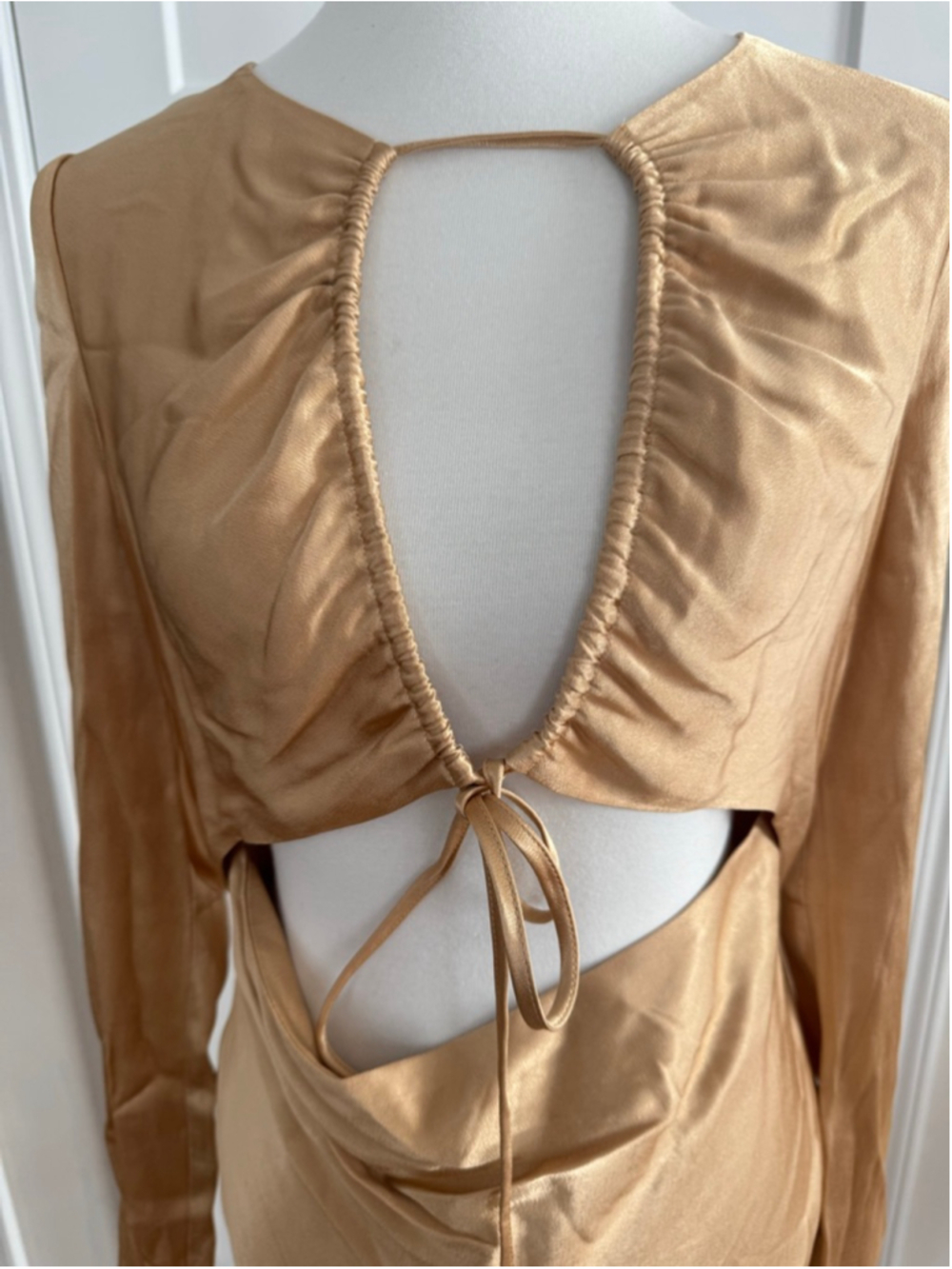 Women's SHONA JOY Long Sleeve Cut Out Midi Dress Gold Size 8